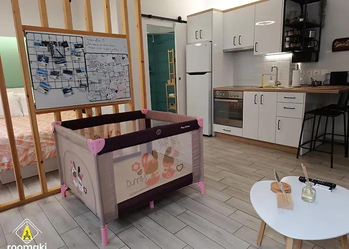 Roomaki -Tasteful Studio In The Center W/ Parking